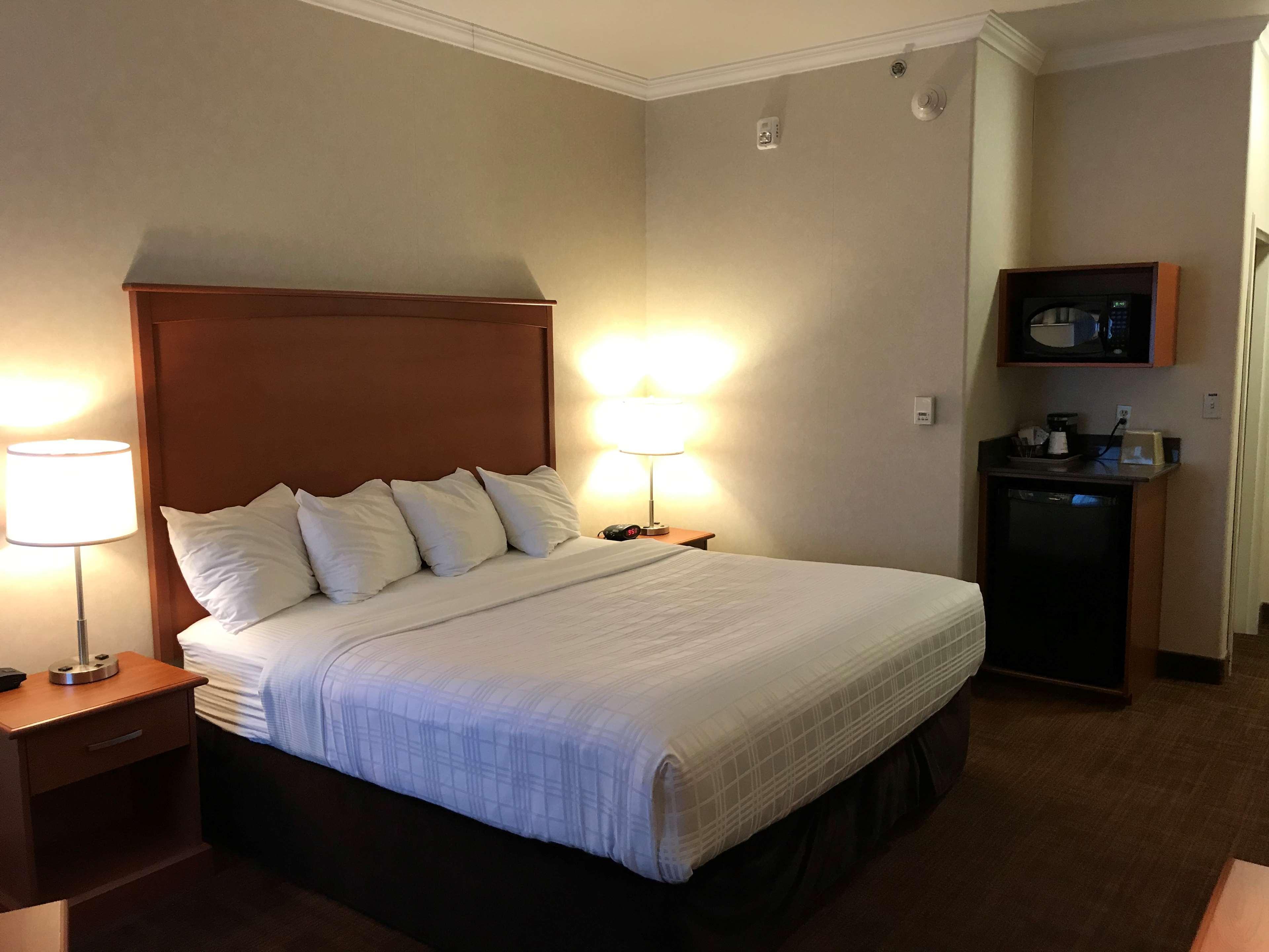 Best Western Thunder Bay Crossroads Exterior photo
