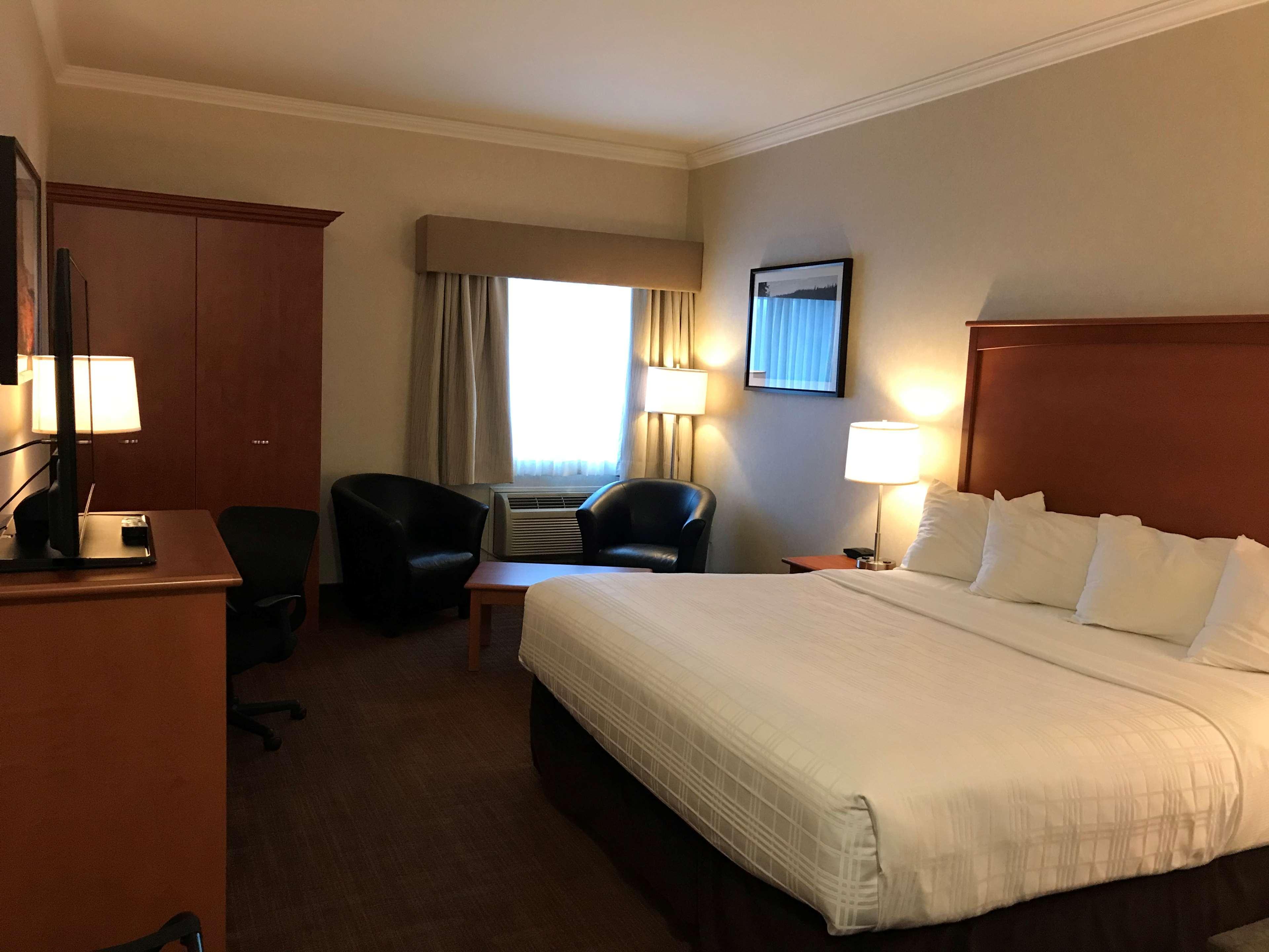 Best Western Thunder Bay Crossroads Exterior photo