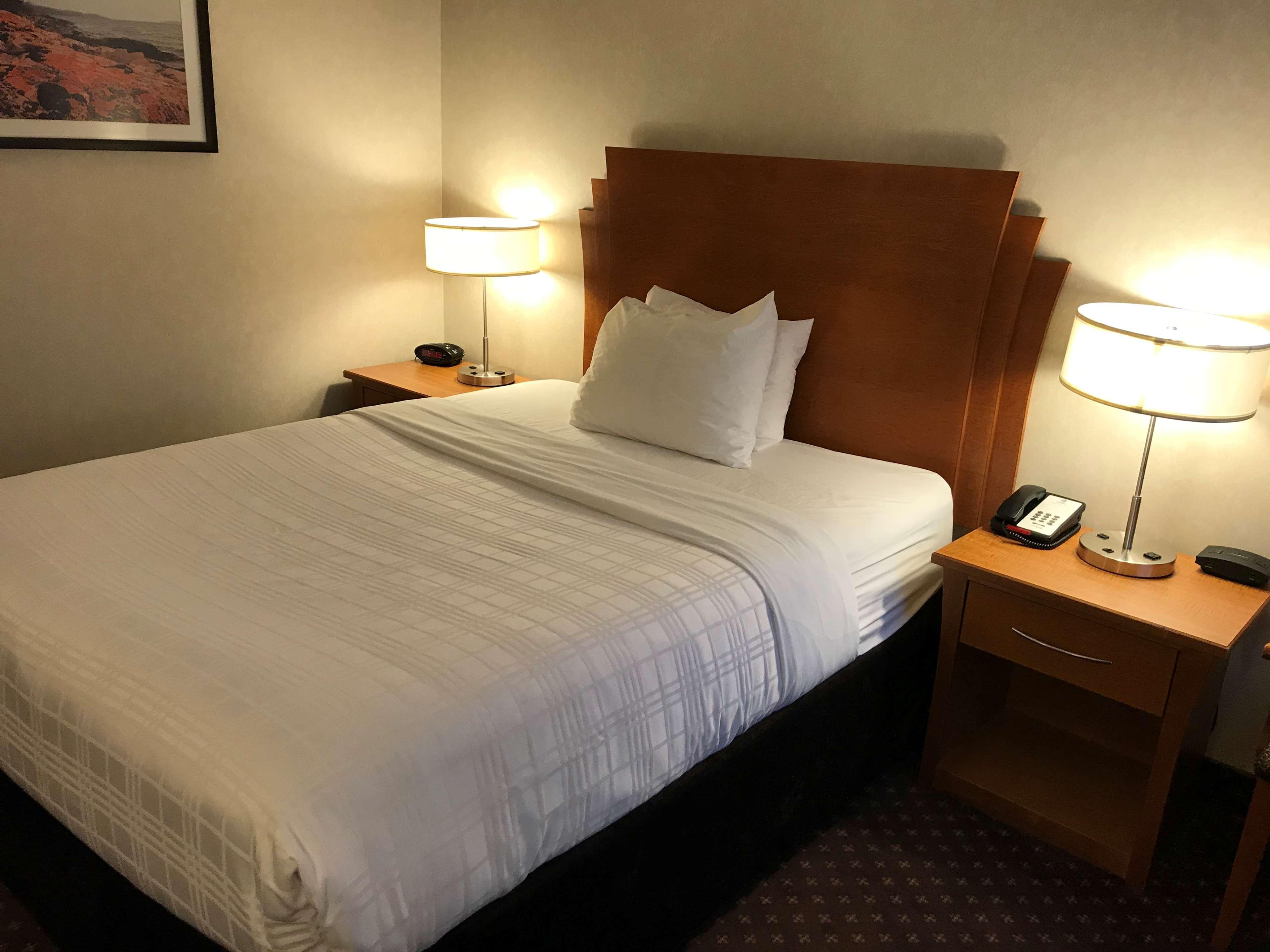 Best Western Thunder Bay Crossroads Exterior photo