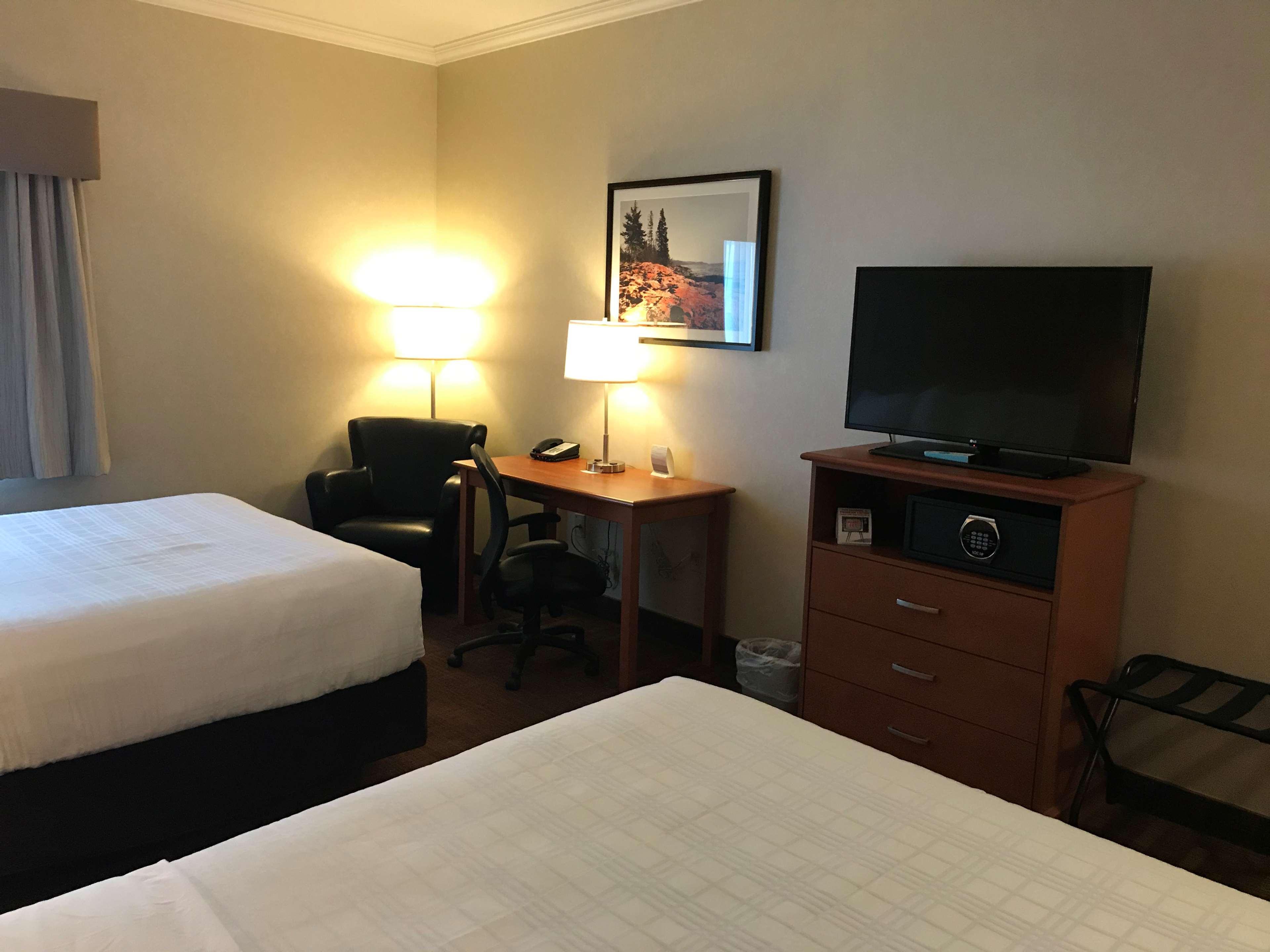 Best Western Thunder Bay Crossroads Exterior photo