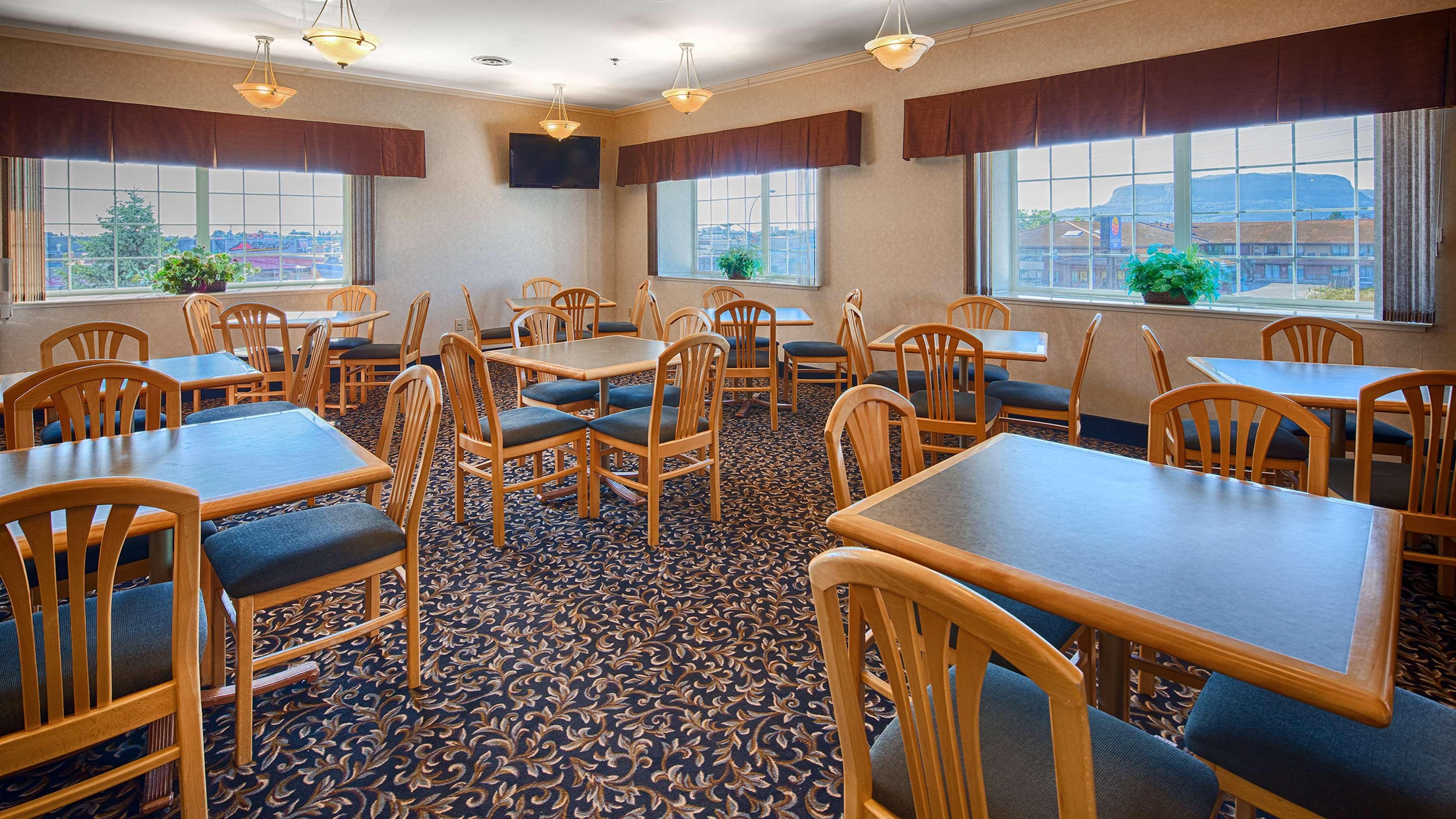 Best Western Thunder Bay Crossroads Exterior photo