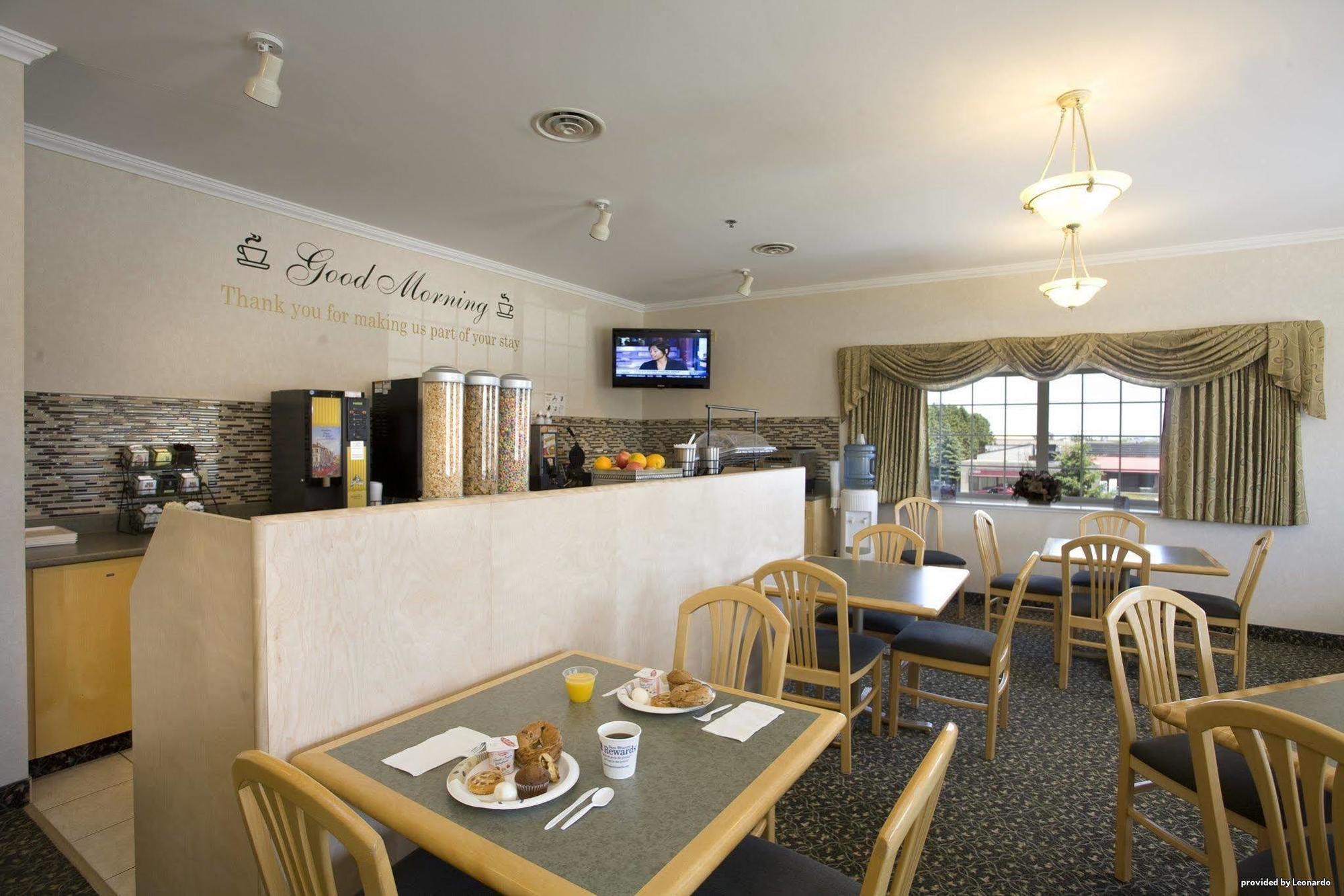 Best Western Thunder Bay Crossroads Restaurant photo