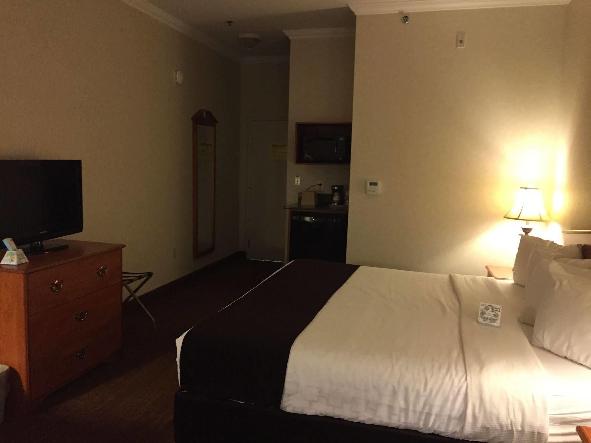 Best Western Thunder Bay Crossroads Exterior photo